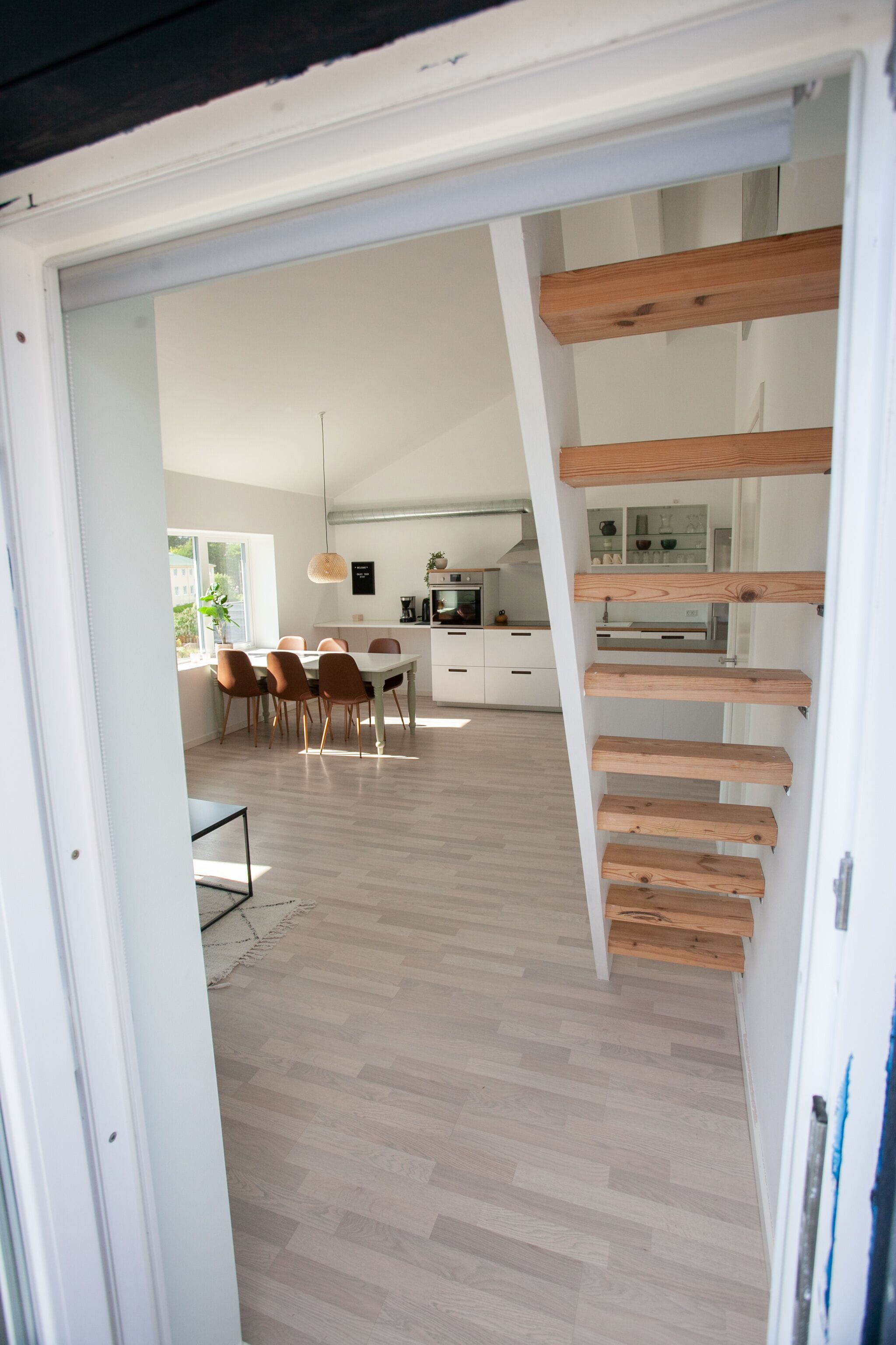 Executive-lejlighed | Opholdsområde | 50-tommers smart-tv med digitale kanaler, tv, gulvvarme