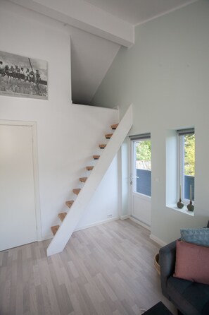 Executive Apartment | 3 bedrooms, individually decorated, individually furnished - Stadium - Central - Park - Art Gallery (Tórshavn)