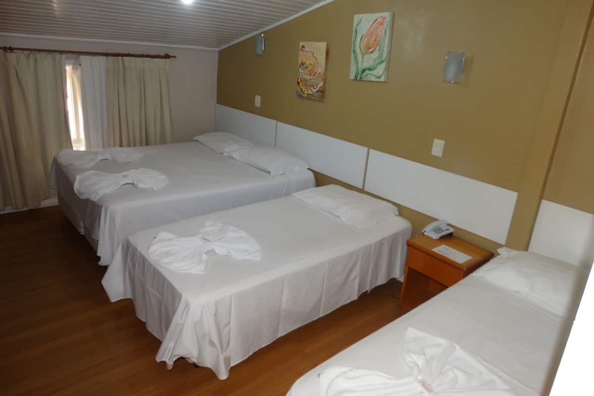 Kamar Quadruple Standar | Wi-Fi gratis