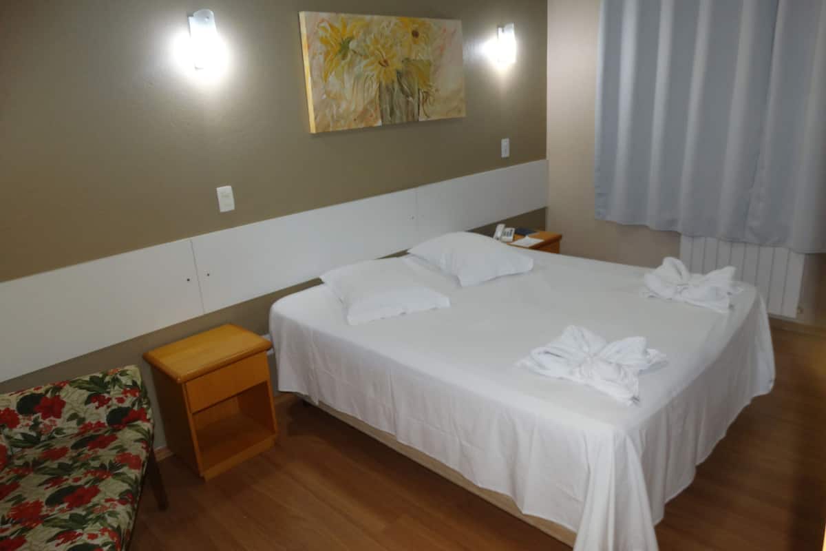 Standard Double Room | WiFi (free)