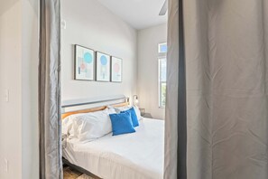 2 soveværelser, skrivebord, strygejern/strygebræt, Wi-Fi