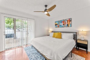 2 bedrooms, desk, iron/ironing board, WiFi