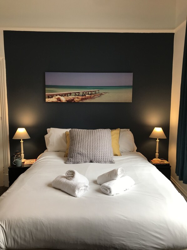 Comfort House, Private Bathroom (Kimberley Place) | 3 bedrooms