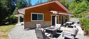 New Vacation Rental in the Redwood Forest!