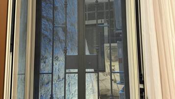 Deluxe Room | Hypo-allergenic bedding, free WiFi