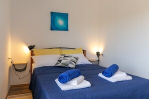 1 bedroom, travel crib, free WiFi, bed sheets