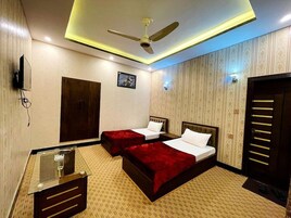 Quarto casal luxo | Wi-Fi de cortesia, roupa de cama