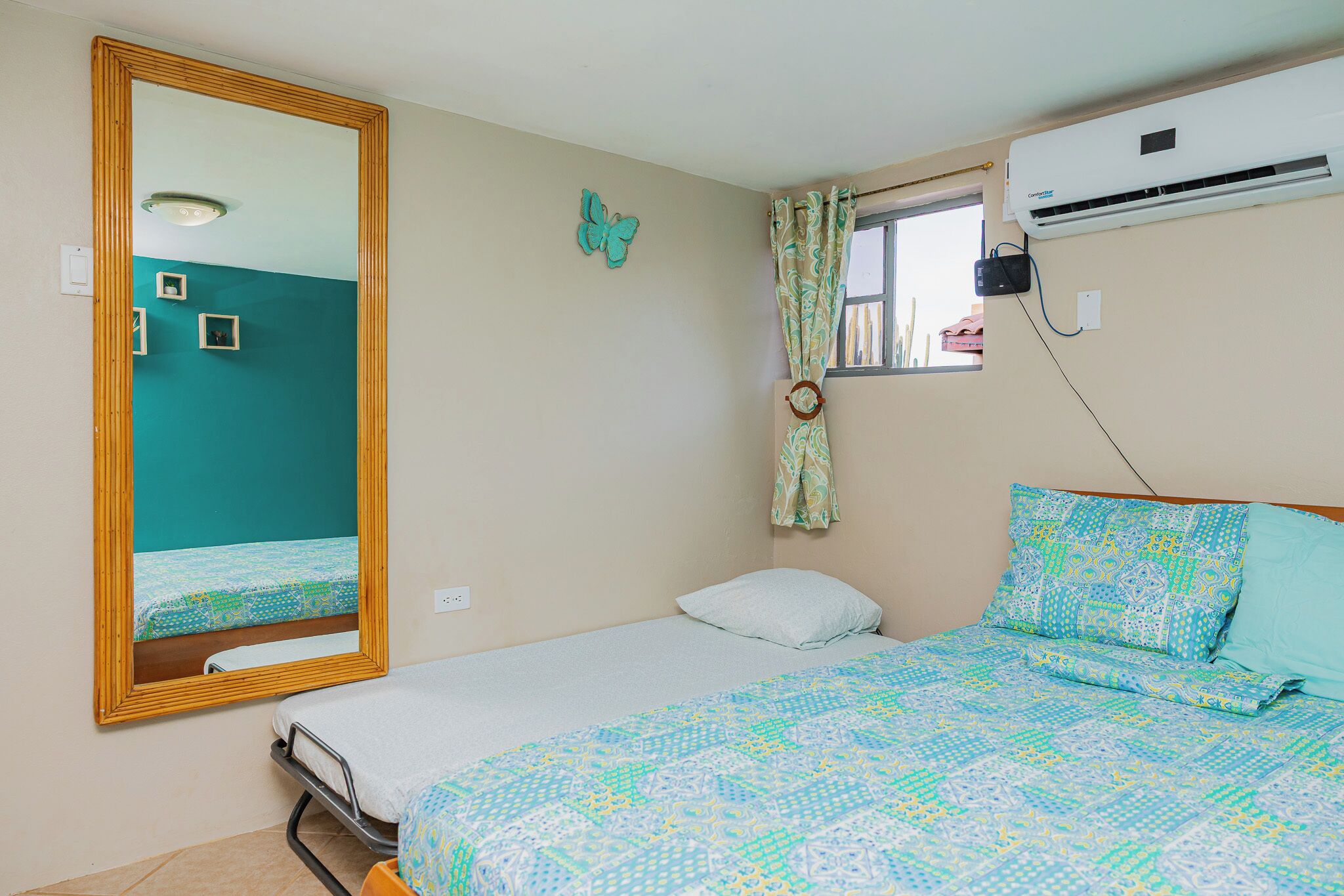 1 dormitorio, tabla de planchar con plancha, wifi gratis y ropa de cama