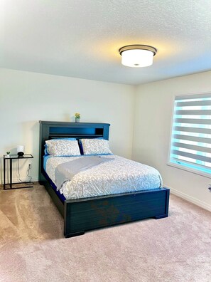 4 bedrooms, WiFi, bed sheets