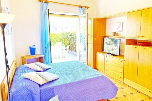 1 Schlafzimmer, Bügeleisen/Bügelbrett, kostenloses WLAN, Bettwäsche