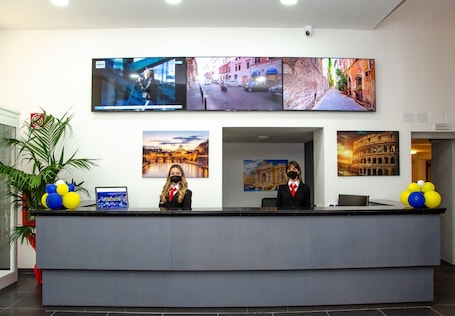Reception. HOTEL NOVA DOMUS AURELIA