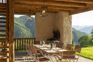 Outdoor dining - Landhaus Oberstreinriegl (Gaflenz)