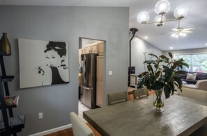 Interior - Lake house with a game room (Athens)
