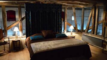 2 chambres, fer et planche à repasser