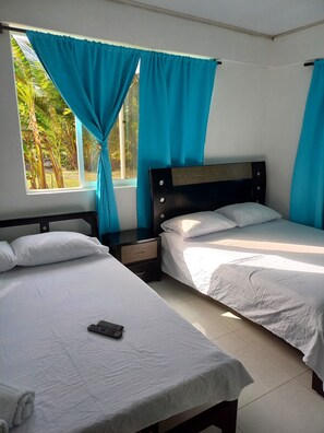 3 Schlafzimmer, Schreibtisch, WLAN, Bettwäsche
