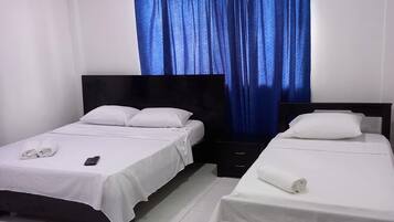 3 bedrooms, desk, WiFi, bed sheets