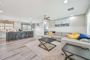 Smart-TV, Kamin, Computerbildschirme