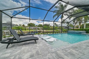 Piscina externa, piscina aquecida