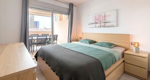 2 sovrum, värdeförvaringsskåp på rummet och strykjärn/strykbräda