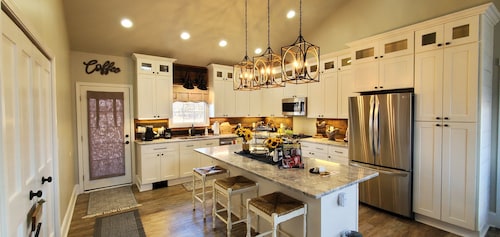 Farmhouse with ultimate privacy and quiet!