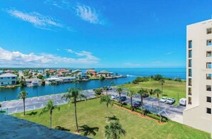 Property grounds - New Listing! Beautiful Condo surrounding the Gulf! (Hudson)