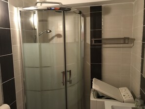 Douche, papier toilette