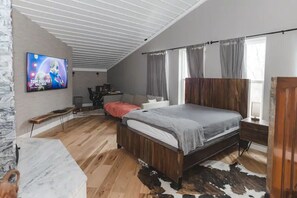 1 bedroom, bed sheets