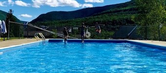 Only Ski In Out on Hunter Mtn | Panoramic Views! Hike, Golf, Fish, Relax!