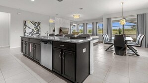 Dining - 7 Bedroom/ 6 Bathroom Solara Resort (1644 NP) (Kissimmee)
