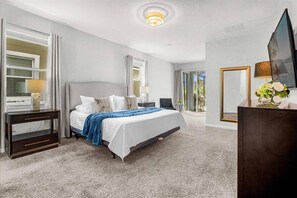 7 bedrooms, travel cot, WiFi, bed sheets