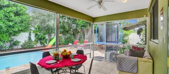 Heated Pool-Family Villa 7 Min to Beach, BBQ