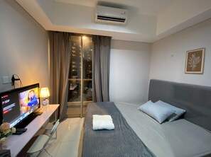 1 bedroom, WiFi - Taman Anggrek Residences Apartment (Daerah Khusus Ibukota Jakarta)