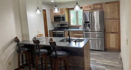 Quiet country home close to tbk sports complex