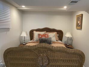 1 bedroom, iron/ironing board, travel cot, free WiFi