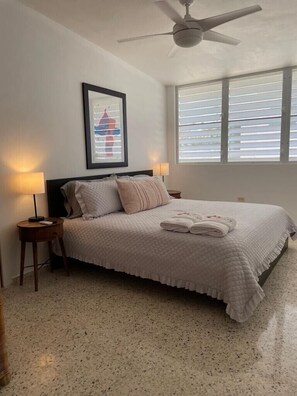 5 chambres, fer et planche à repasser, lit parapluie, Wi-Fi