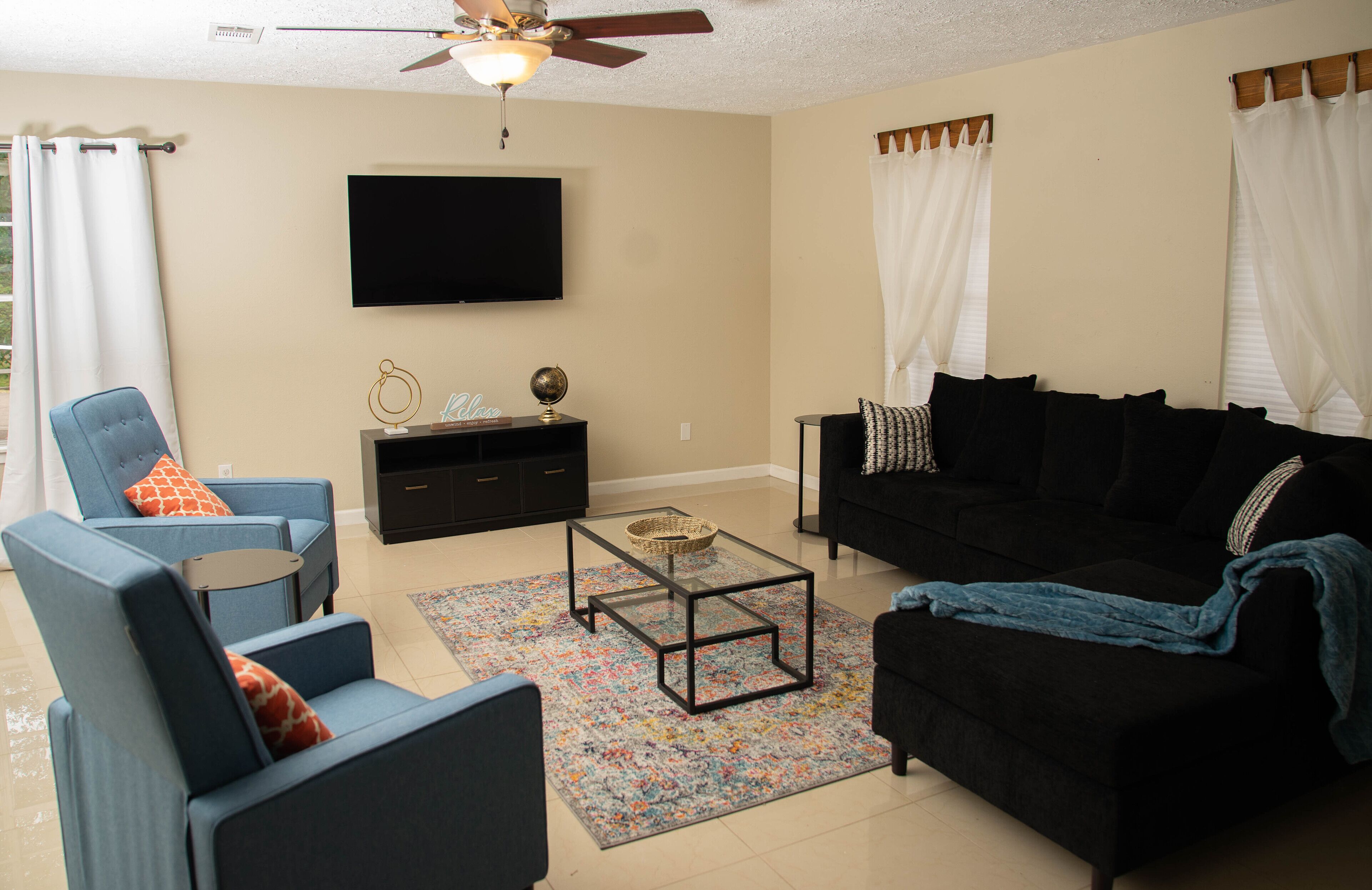 Large House for Corporate Retreats with EV Charger