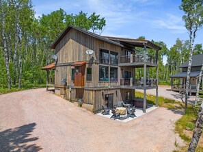 Exterior - Restful Retreat with Panoramic Views, Hot Tub, and Centrally Located to Deadwood (Lead)