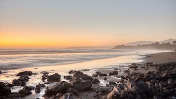 Una playa cerca