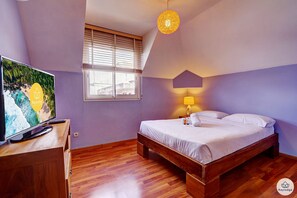 3 chambres, fer et planche à repasser, Wi-Fi gratuit, draps fournis
