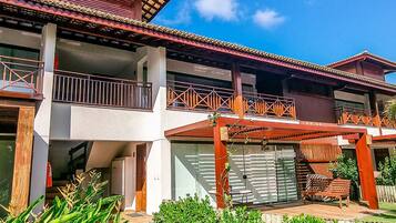 Deluxe-Apartment, 2 Schlafzimmer, Balkon | 2 Schlafzimmer, hochwertige Bettwaren, Daunenbettdecken