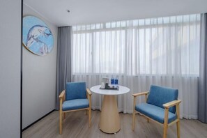 Ảnh chưa phân loại, 4 trong số 48 ảnh, nút