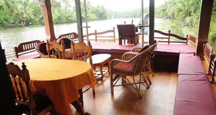 Angel Backwaters 2 Bedroom -Deluxe Alleppey Round