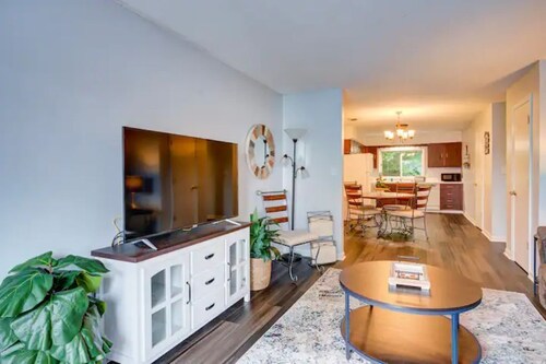 Two Bedroom Home away from home on Lake