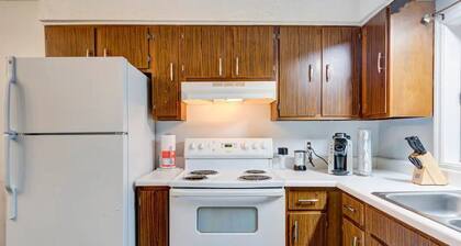 Two Bedroom Home away from home on Lake