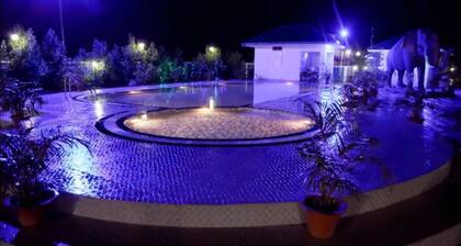 Contour Backwaters Resort - A/c Deluxe Suite