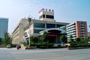 Unclassified image, 3 of 44, button - Zhonghui Hotel (Lingchuan)