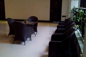 Unclassified image, 2 of 44, button - Zhonghui Hotel (Lingchuan)