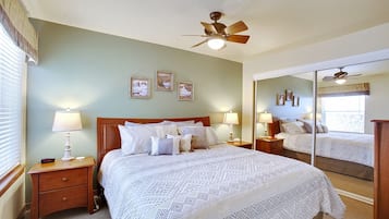 2 bedrooms, iron/ironing board, travel crib, WiFi (free)