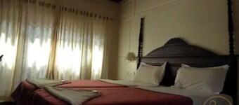 Angel backwaters 3rooms 6pax Alleppey round Deluxe