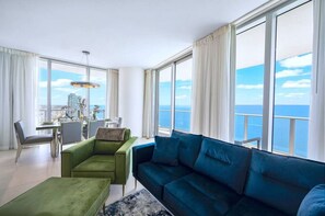 تلفزيون، برامج وأفلام نتفليكس، خدمات بث